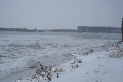 Дунав, зима, Agrozona.bg